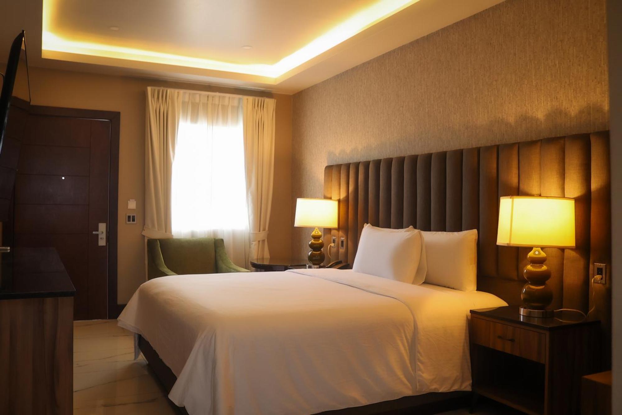 Hotel Hacienda Aguacaliente Тихуана Экстерьер фото